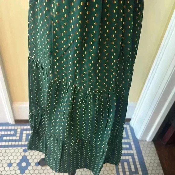 Vintage | Green Patterned Tiered Shirt Sleeve Midi Dress - Picture 4 of 8